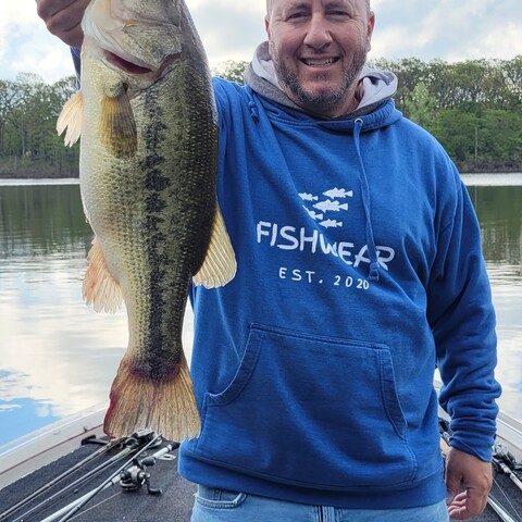 Pete Morrone with his 6.37 lb. Big Bass award winner - Saturday