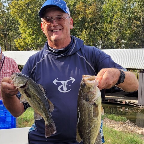 Larry Stratton - 2nd place (Saturday) with Big Bass of 3.55 lbs.