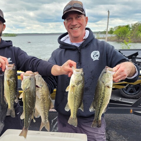 Wayne Byars took 2nd place with 11.26 lbs, fueled by this Saturday limit