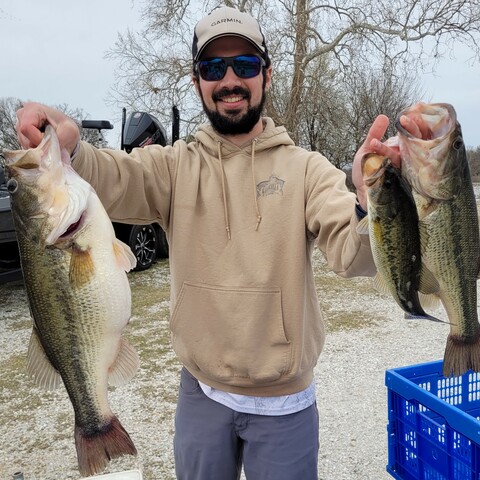 Will Fairnington with his tournament winning 12.71 lbs, and big bass of 7.69 lbs.